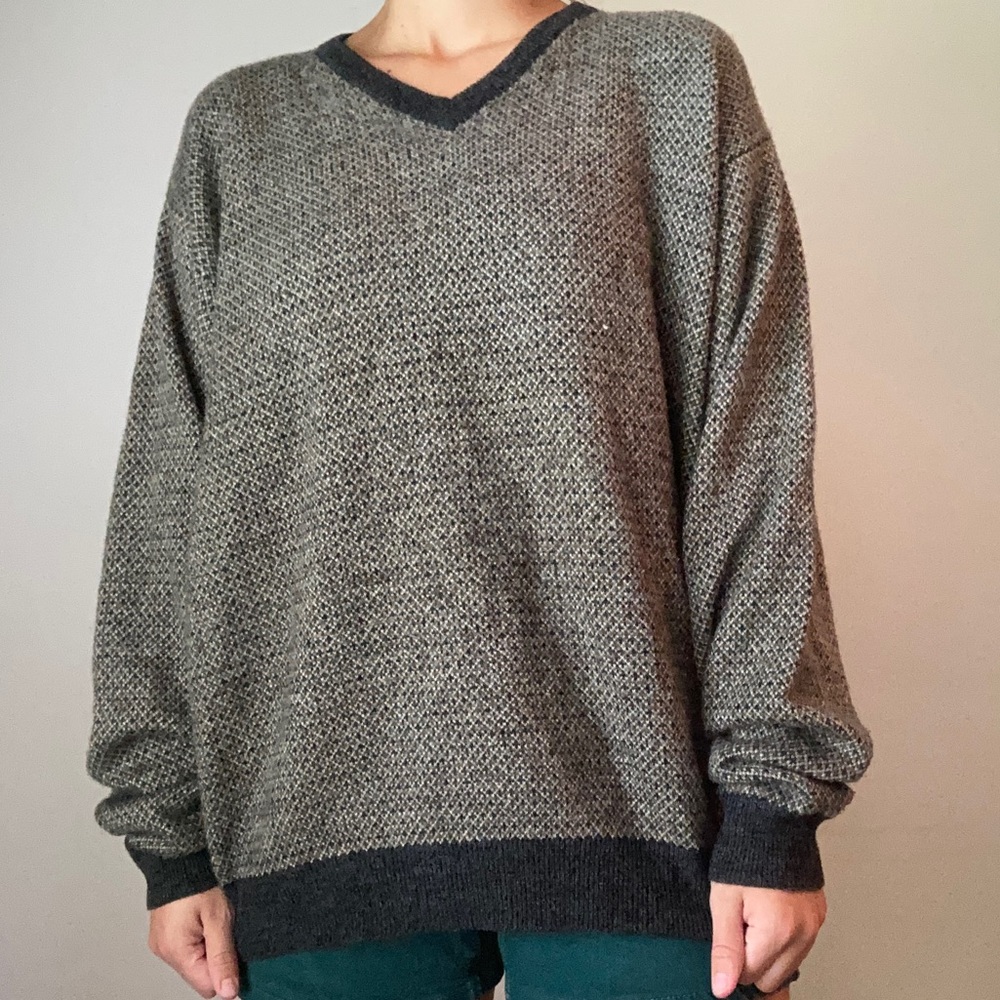 Vintage Geoffrey Beene V-Neck Brown Knit Sweater